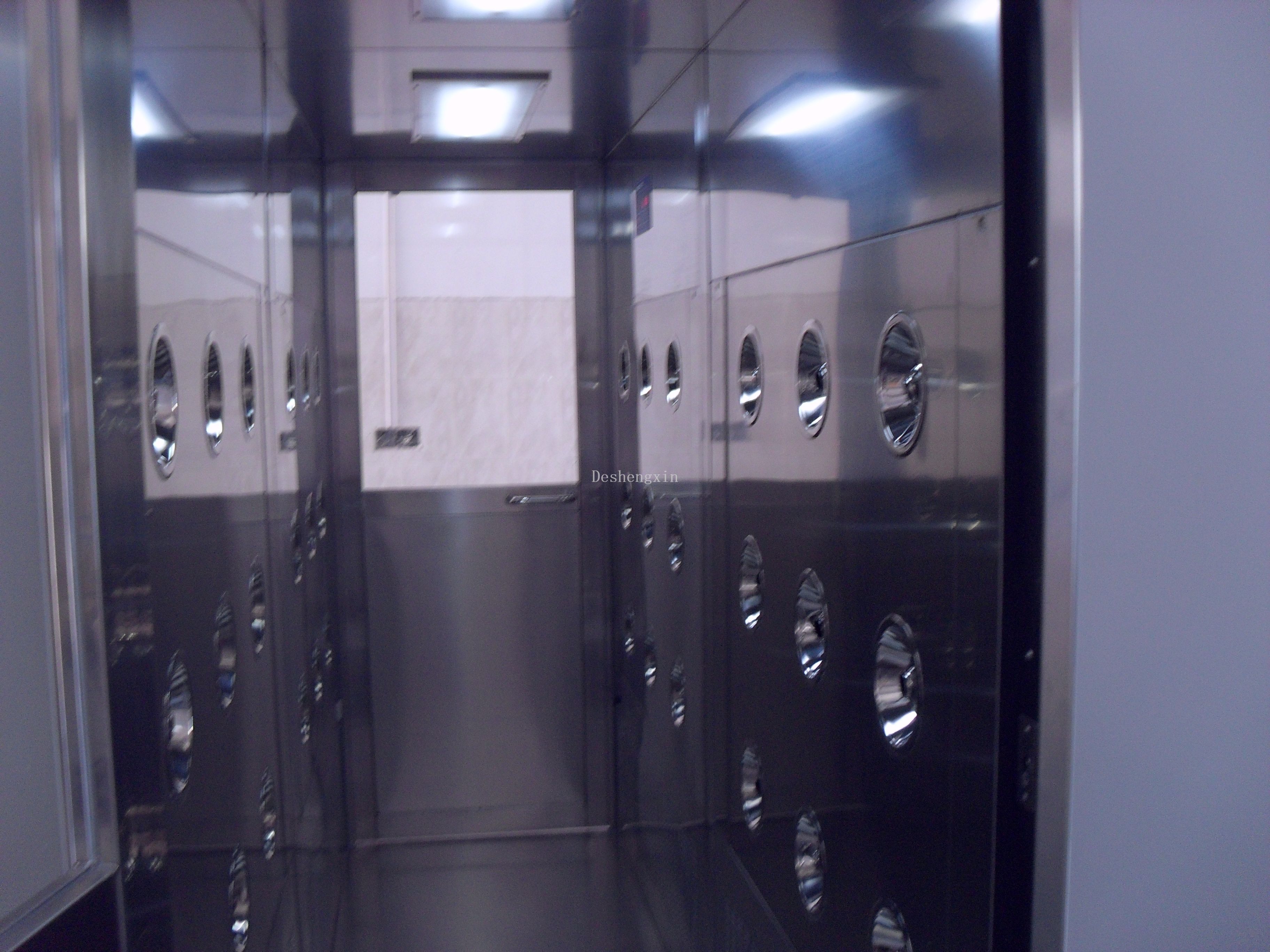 Cleanroom air shower.JPG